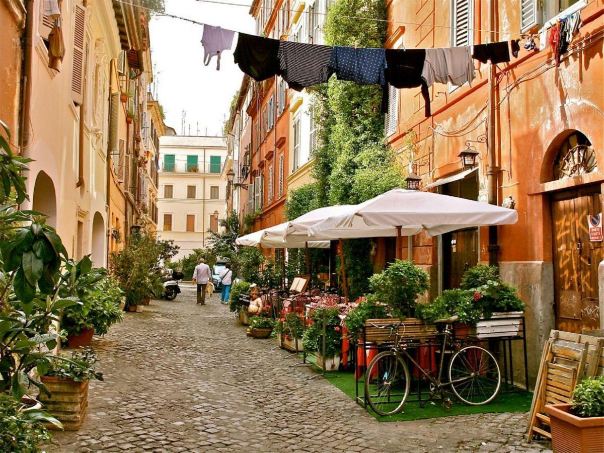 Panoramic Castle Apt Trastevere روما المظهر الخارجي الصورة