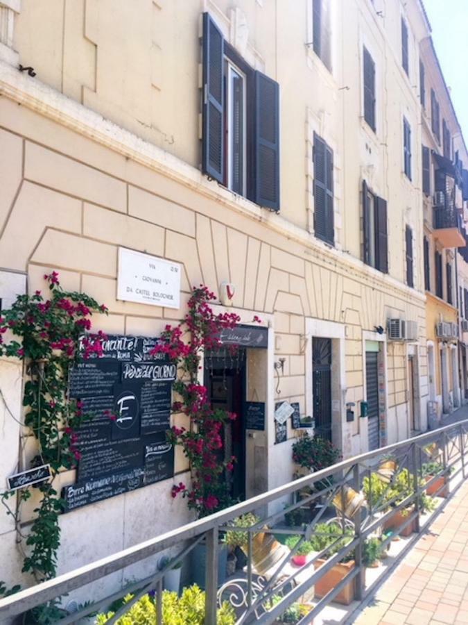Panoramic Castle Apt Trastevere روما المظهر الخارجي الصورة