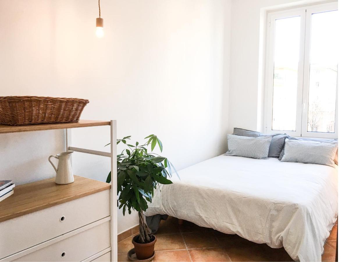 Panoramic Castle Apt Trastevere روما الغرفة الصورة